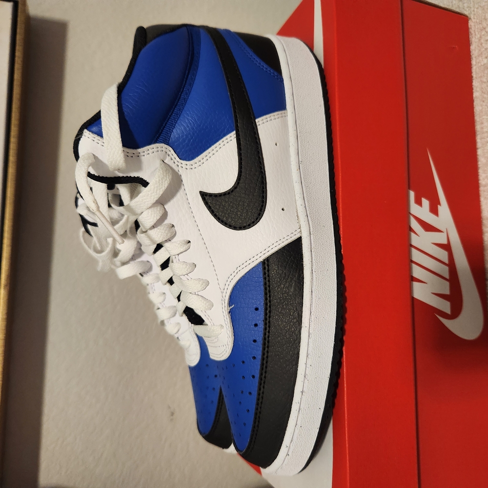 Nike Blue and Black Sneakers High-Top Style